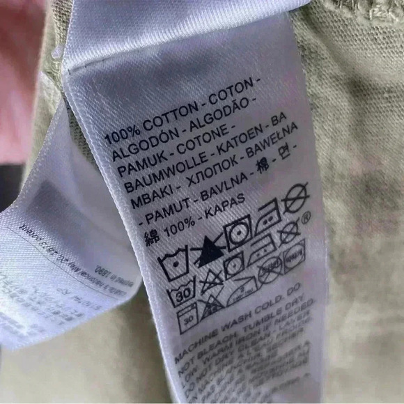 Levi’s Top - Picture 7 of 7